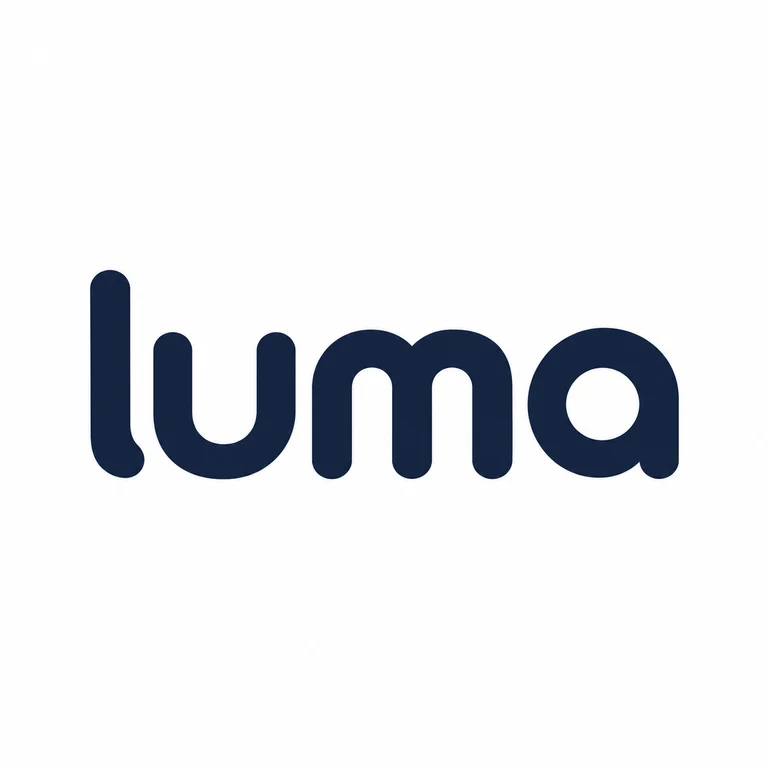 AI Logo Generator 海軍藍小寫 luma 文字標誌，白色背景上有圓潤幾何字體